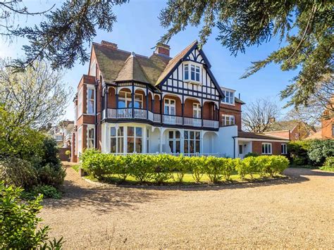 villa tudor|tudor villas cromer.